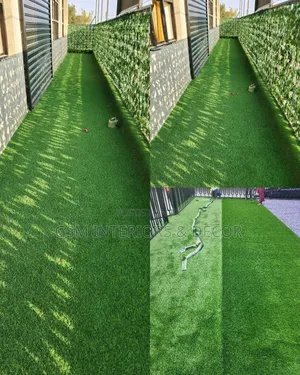 Artificial Green Grass Carpets and Balcony Fence Combination