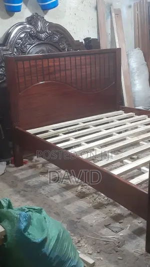 Solid Mahogany Beds
