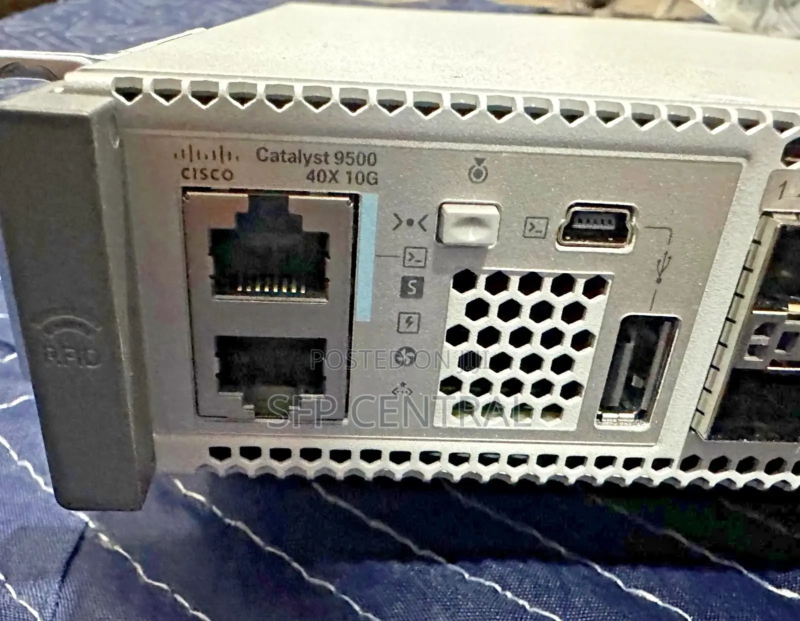 Cisco Catalyst C9500-40x-a 48-Port 10g Sfp+ Core Switch