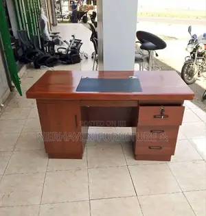 Modern Executive Desk for Corporate Offices
