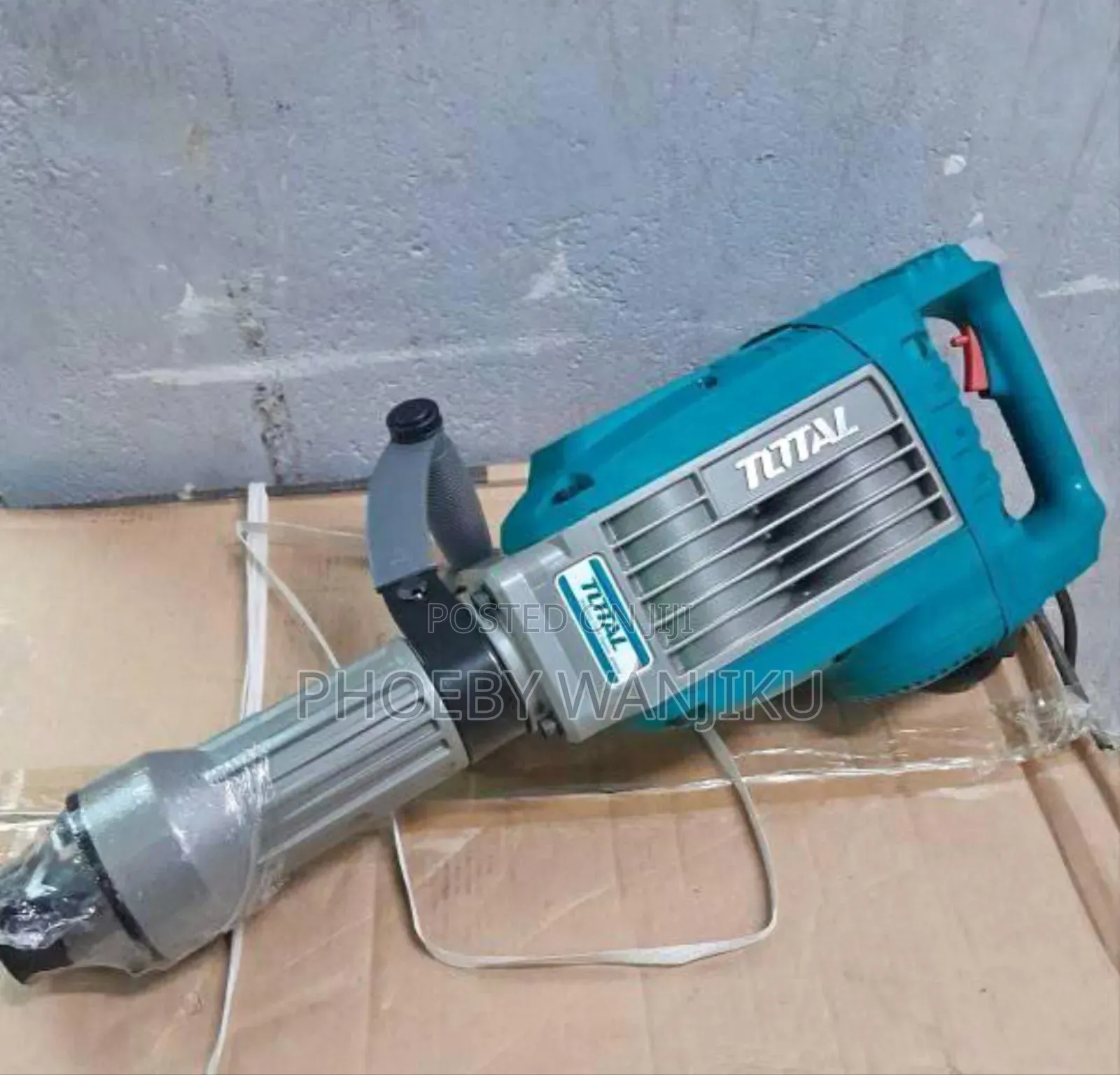 Total Demolition Hammer Breaker 1700w ( Heavy Duty)