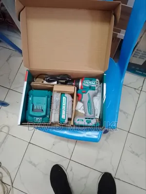 Total 55nn Cordless Drill Set With One Battery Td