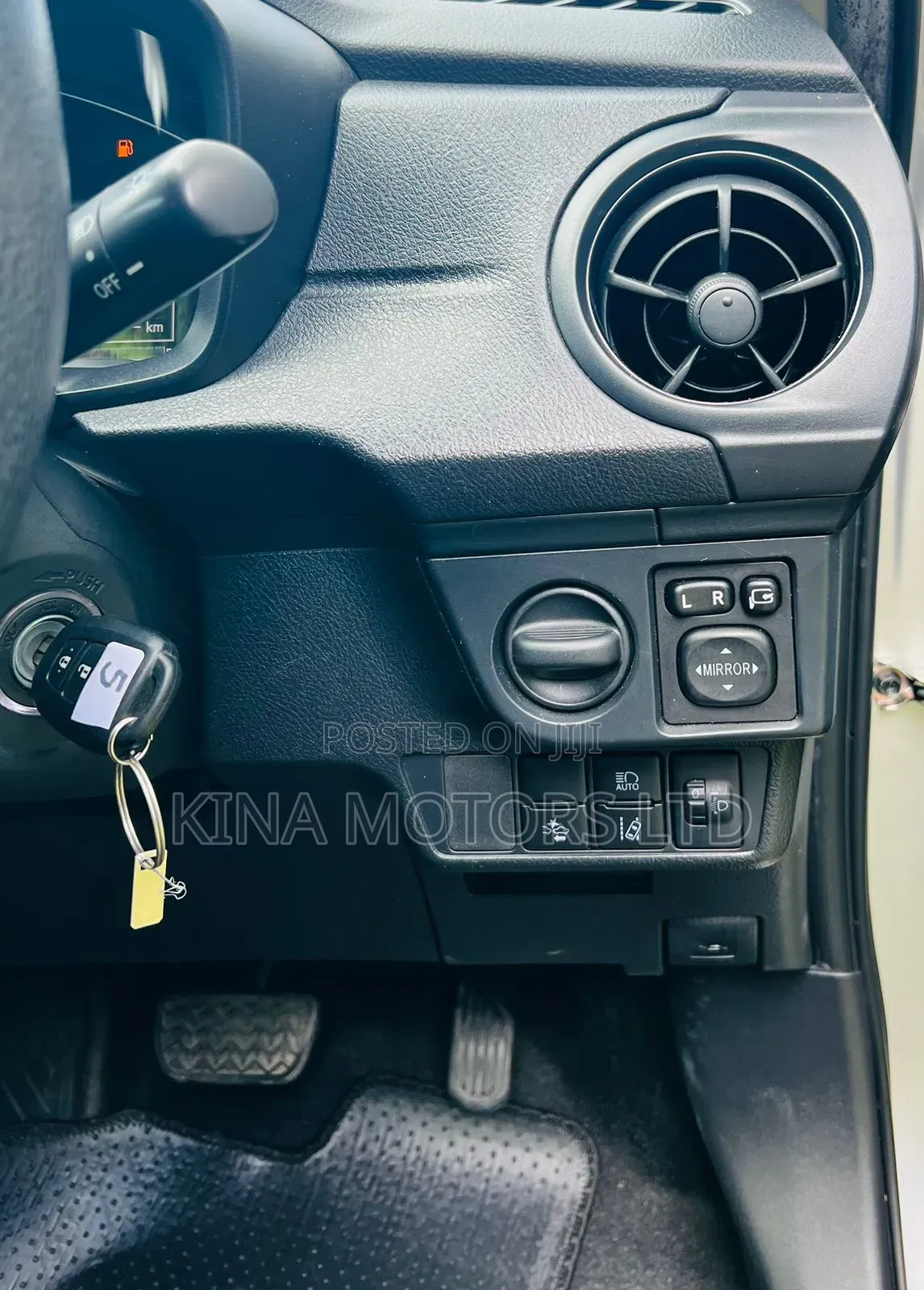 Toyota Axio 2018 Gray