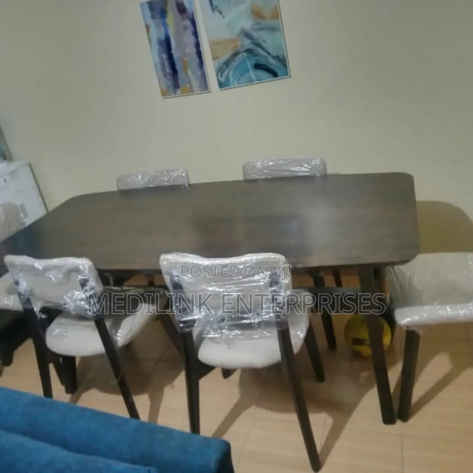 Mango Walnut 6-Seater Dinning Table Set