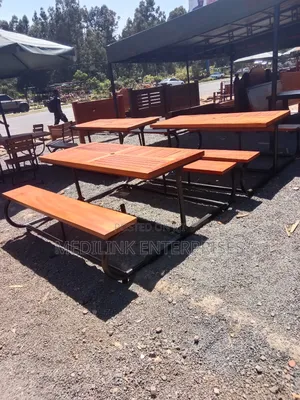 Metallic Commercial Wooden 6ft Outdoor Benches