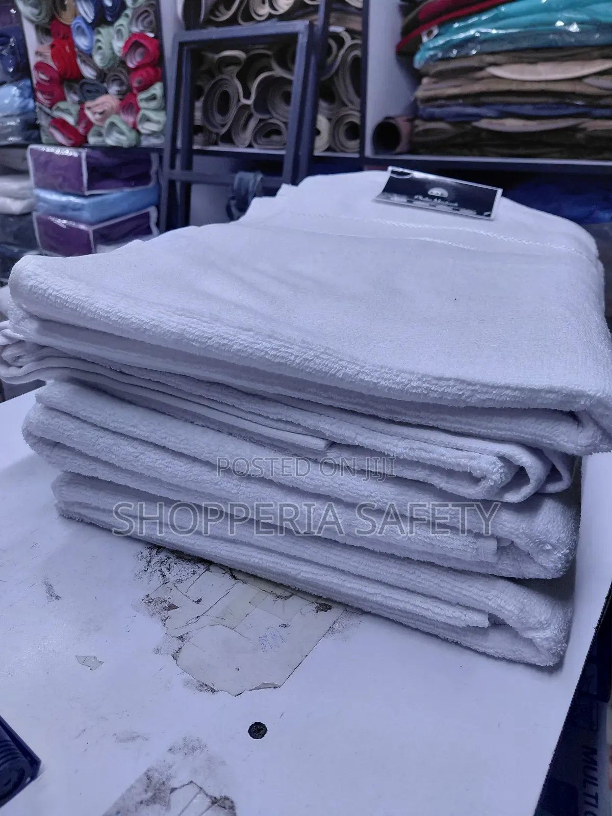 White Quality Towels for Hotels, Bnbs, Households