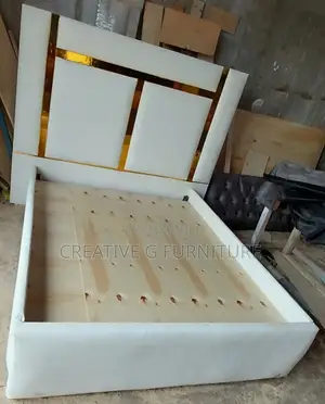 Gold Trim Chester Bed