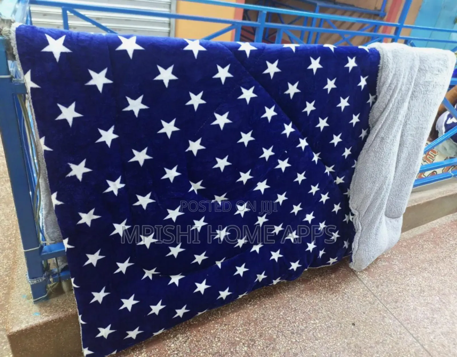 Single Floral Woolen Duvets Set