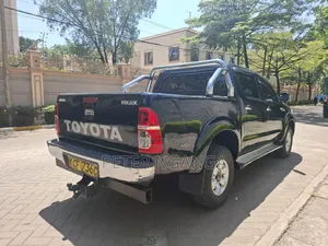 Toyota Hilux 2009 Black
