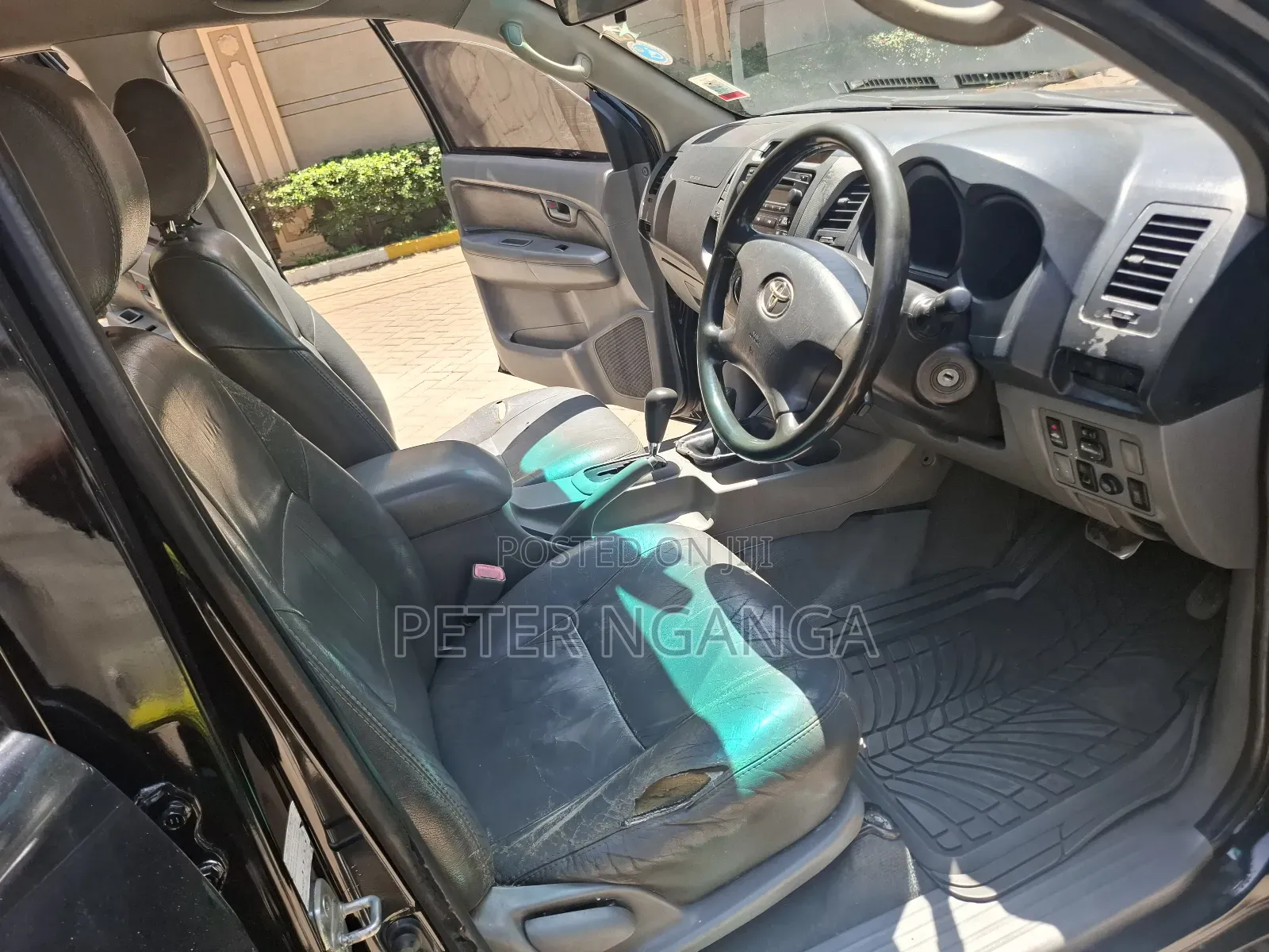 Toyota Hilux 2009 Black