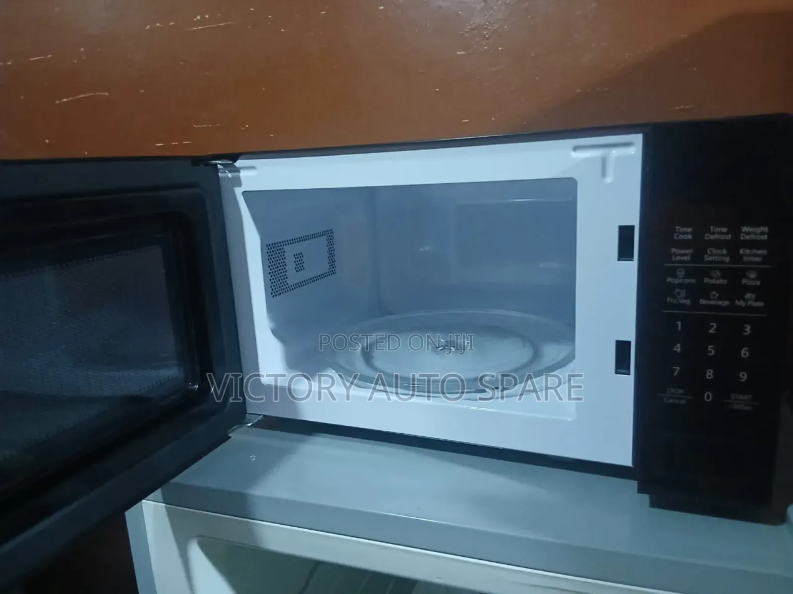 Von Hotpoint 20litres Microwave