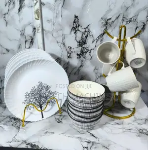 18 Piece Dinner Set