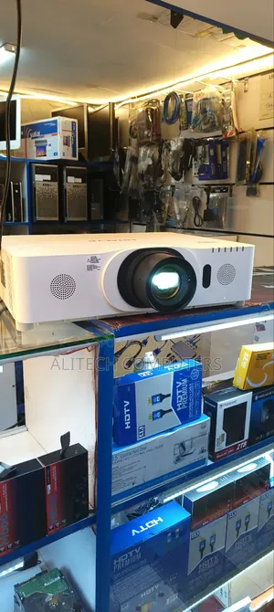 Hitachi Projector
