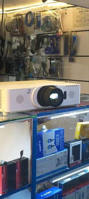 Hitachi Projector