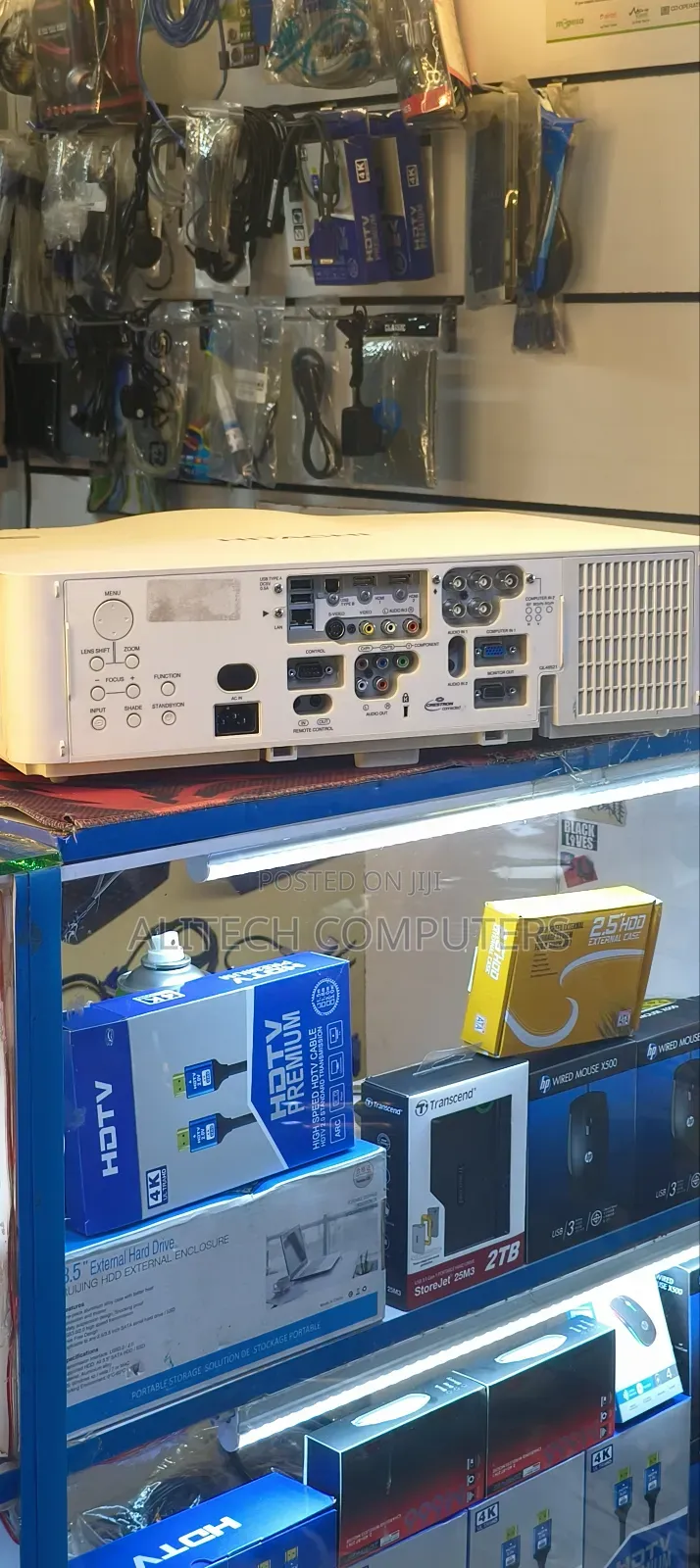 Hitachi Projector