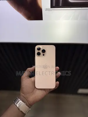 New Apple iPhone 16 Pro Max 256 GB Gold