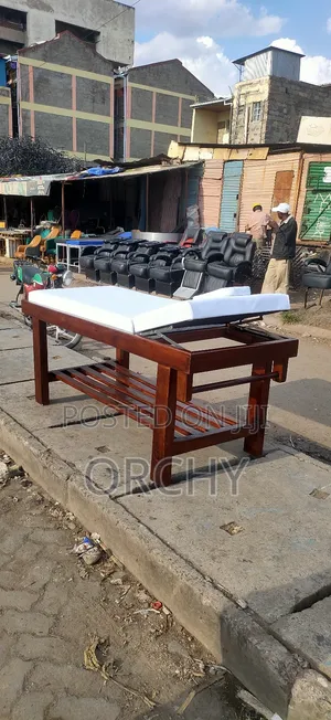 Mahogany Wooden Massage Bed