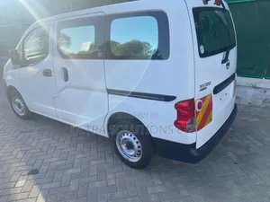 Nissan NV200 2018 White