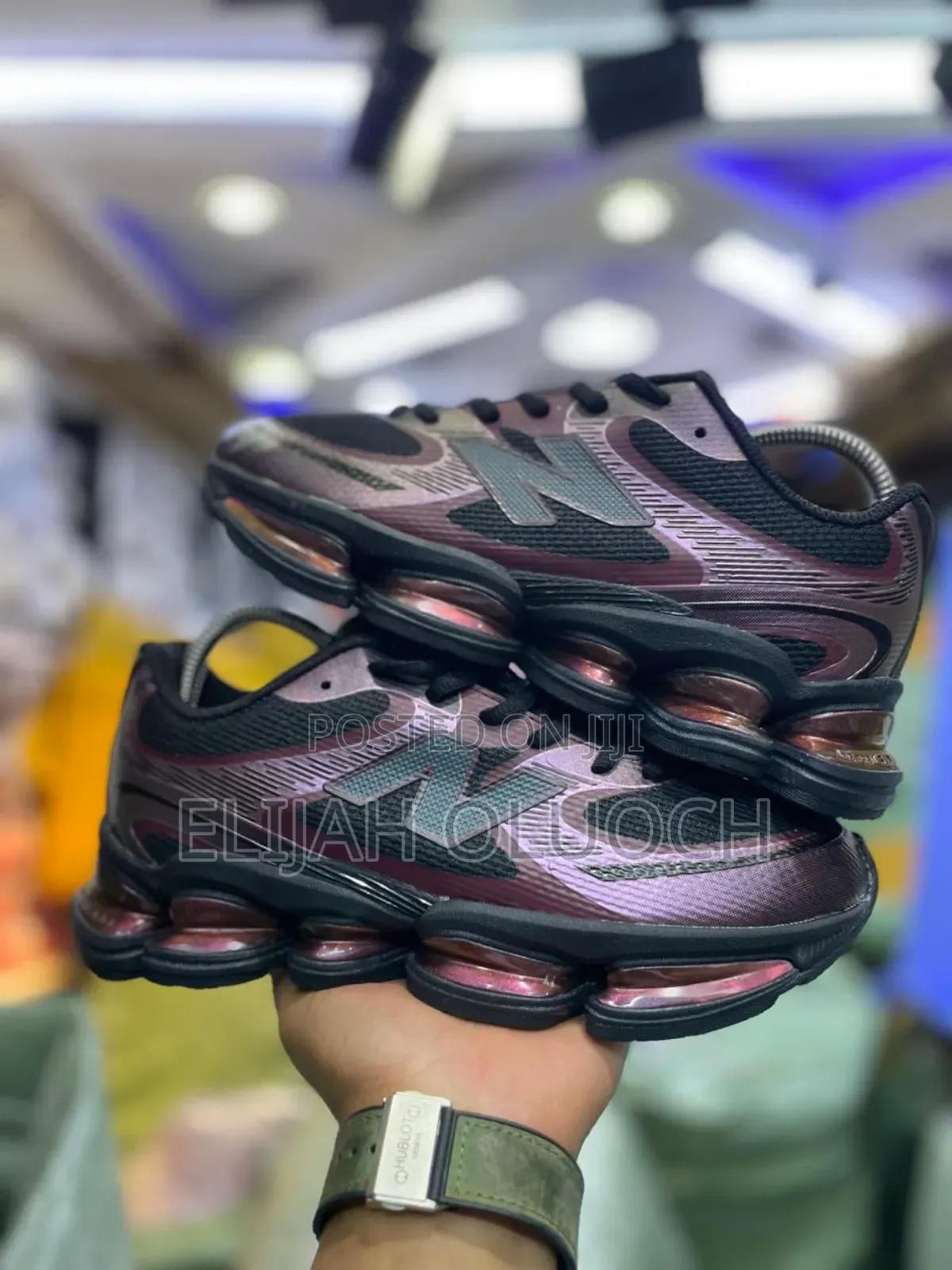New Balance 2000 Abzorb Black Iridescent