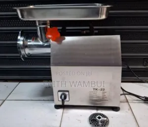 Professional Tk22 No Reverse Meat Mincer Machine/Meat Mincer Machine