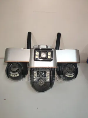 Triple Lens 4g Solar Powered PTZ CCTV All Lens Rotates Through Phone
