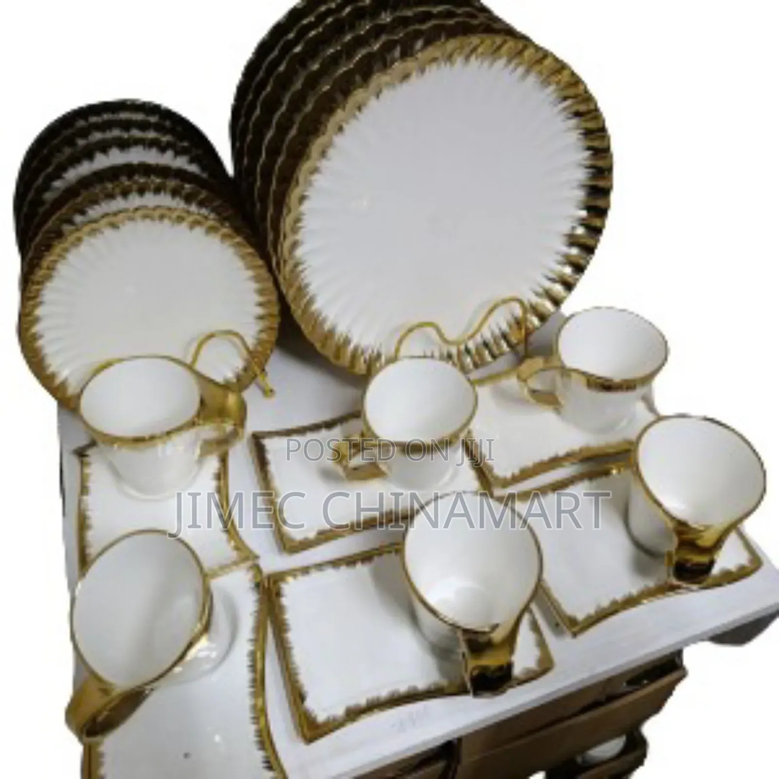 30pcs Wavy Gold Dinner Set