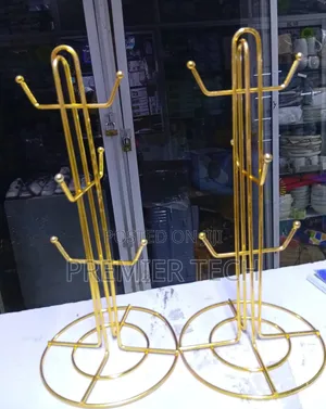 Light Gold Cup Stand