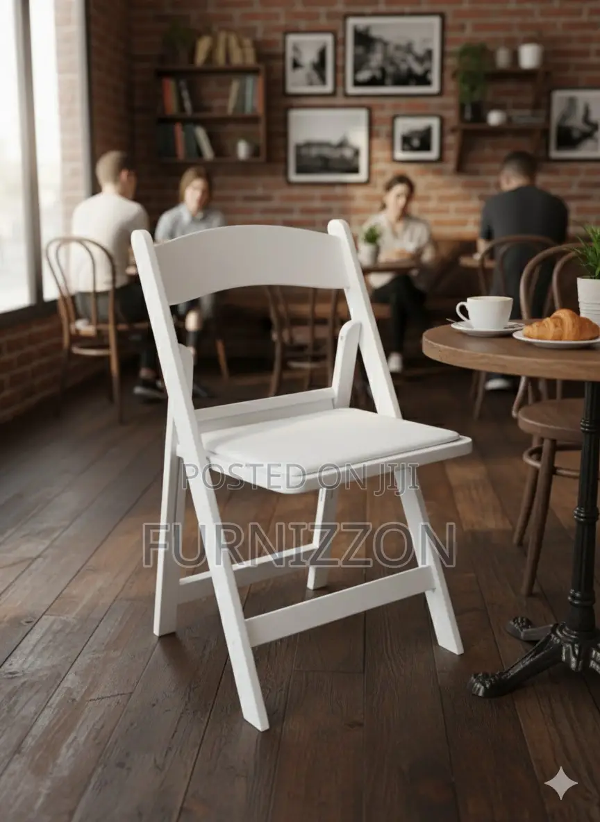 Affordable White Folding Chair for Parties Functions