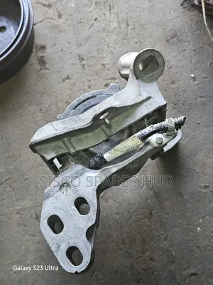 Engine Mounting Mazda Axela