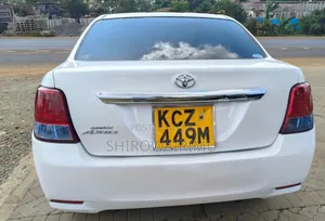 Toyota Axio 2010 White