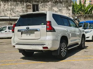 Toyota Land Cruiser Prado 2.8 2020 White
