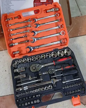 82 Pcs Chrome Mechanical Socket Wrench Set+ Screwdriver Set