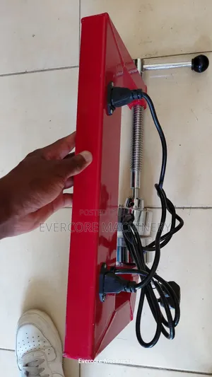 Automatic Temperature-Controlled Vulcanizing Machine Medium Sized.