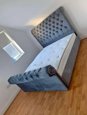 Tufted 5 by 6 Upholstered Bed