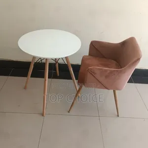 Table and Leisure Chair