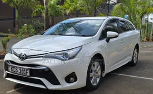 Toyota Avensis 2016 White