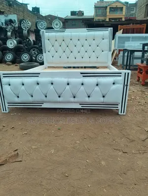 White Tufted Upholstered Bed 5 by 6