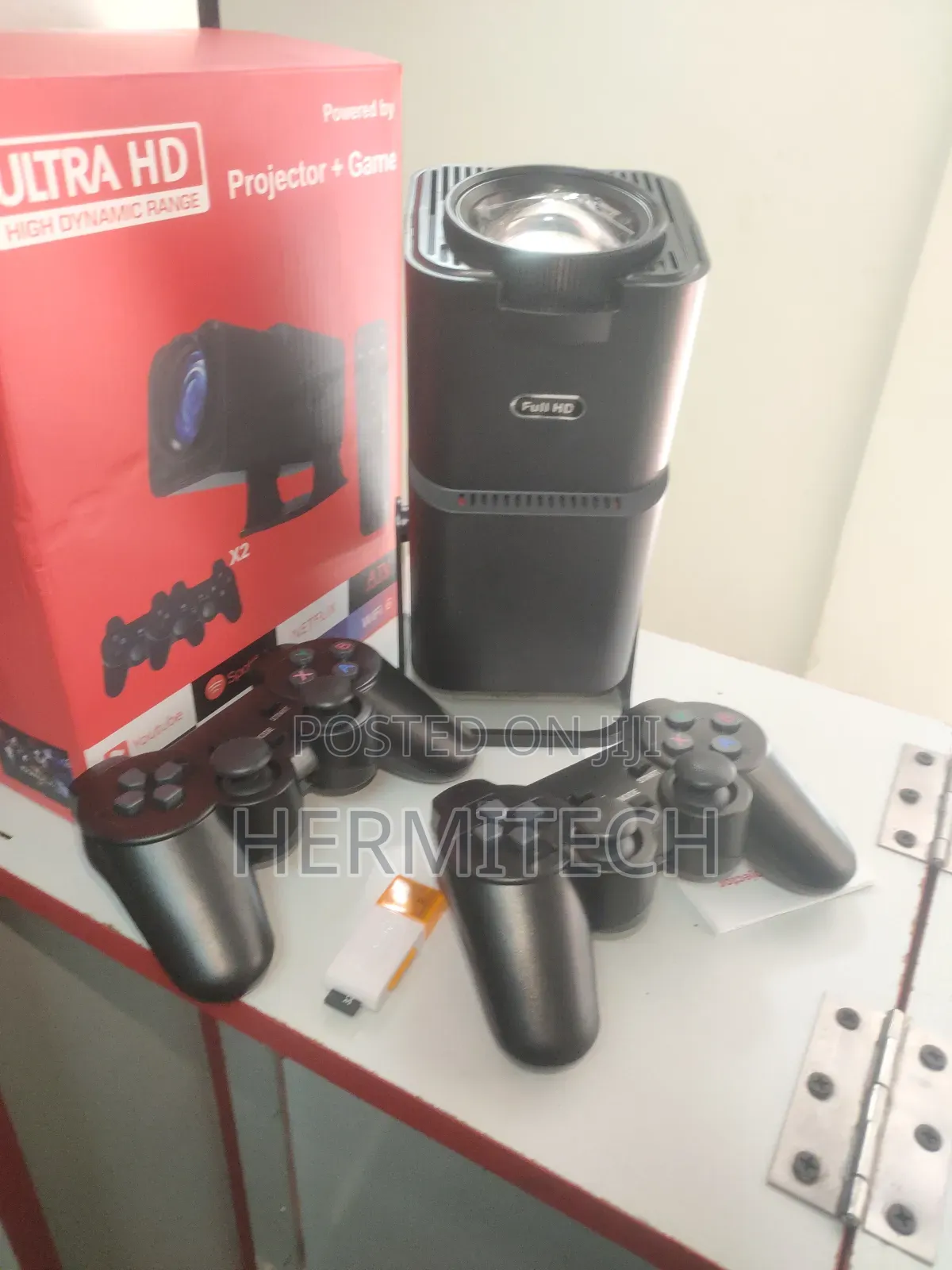 Gaming Projector With Console Gaming Pads
