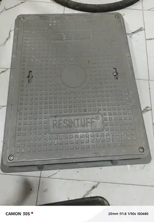 Reinforced Fibre Lockable Manhole Cover 450*600