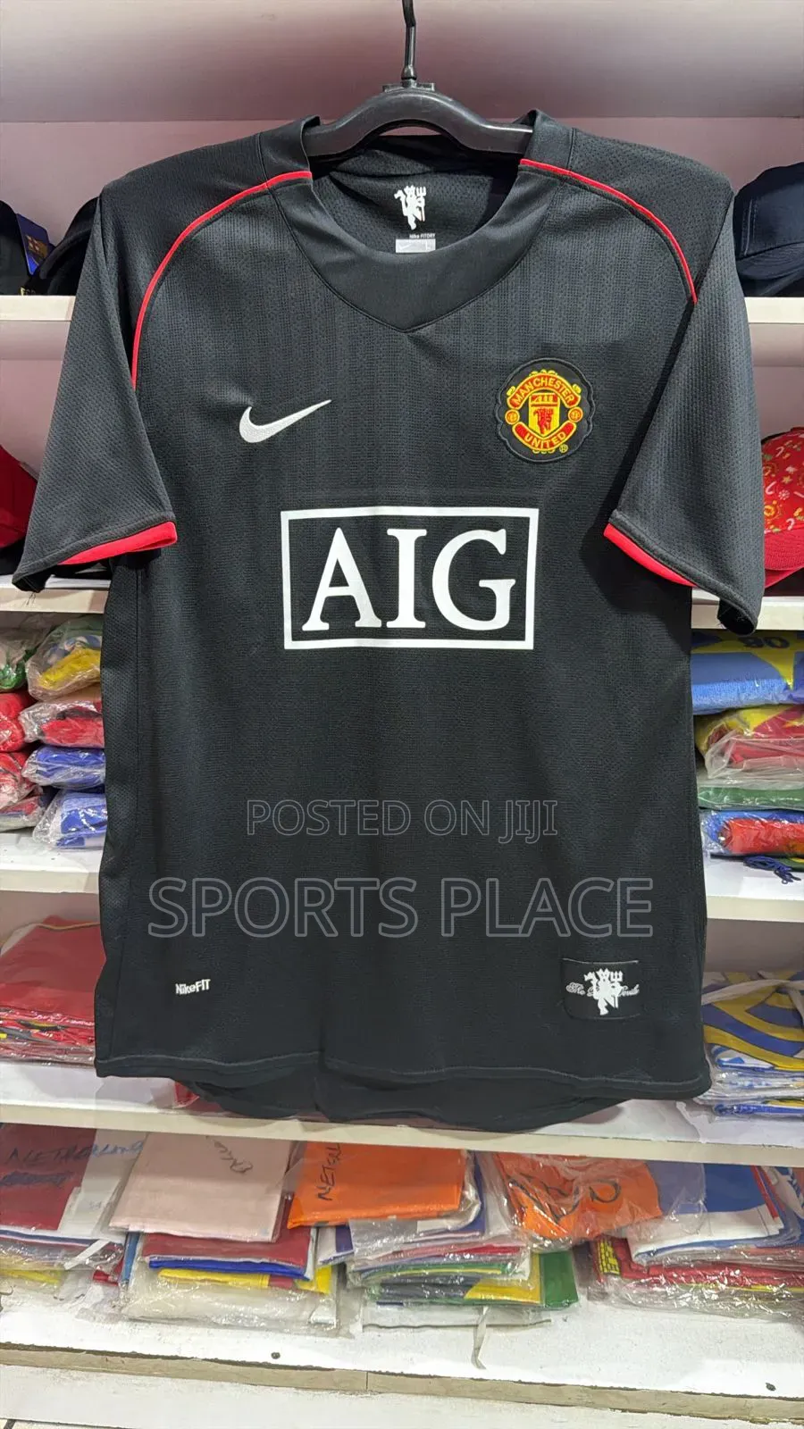 Manchester United Aig Old School Jersey - Black