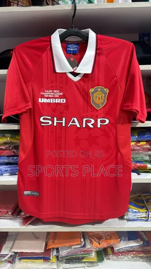 Manchester United Sharp Old School Retro Jersey 1999