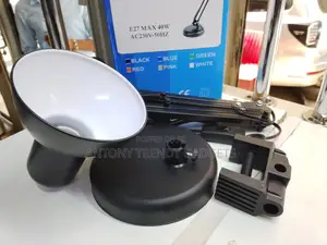 Adjustable Foldable Desk / Study Lamp (Swing Arm, E27)