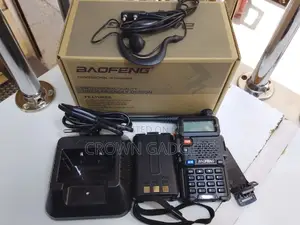 Original Baofeng Uv-5r Two Way Radio With Charger