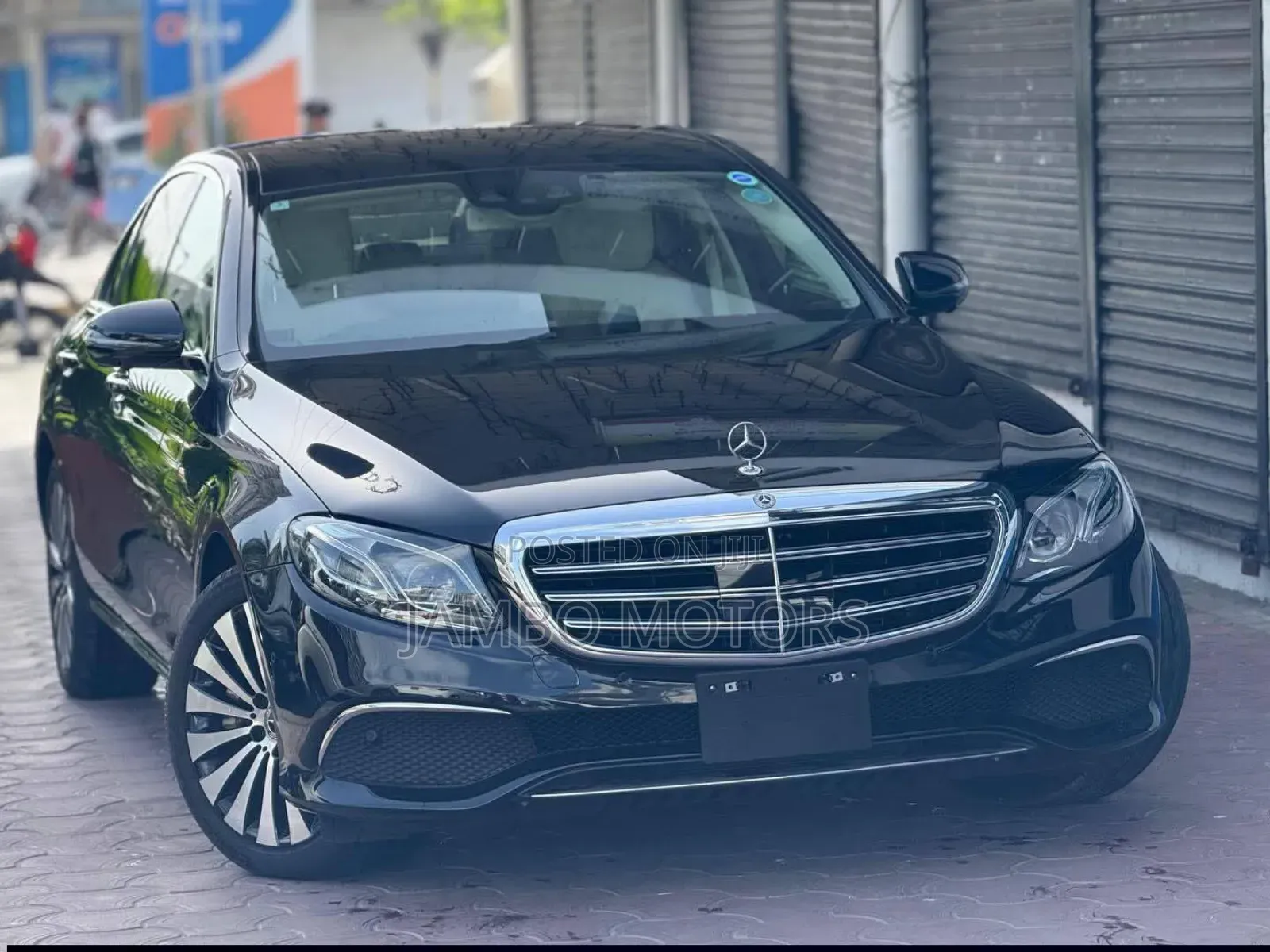 Mercedes-Benz E400 2019 Black