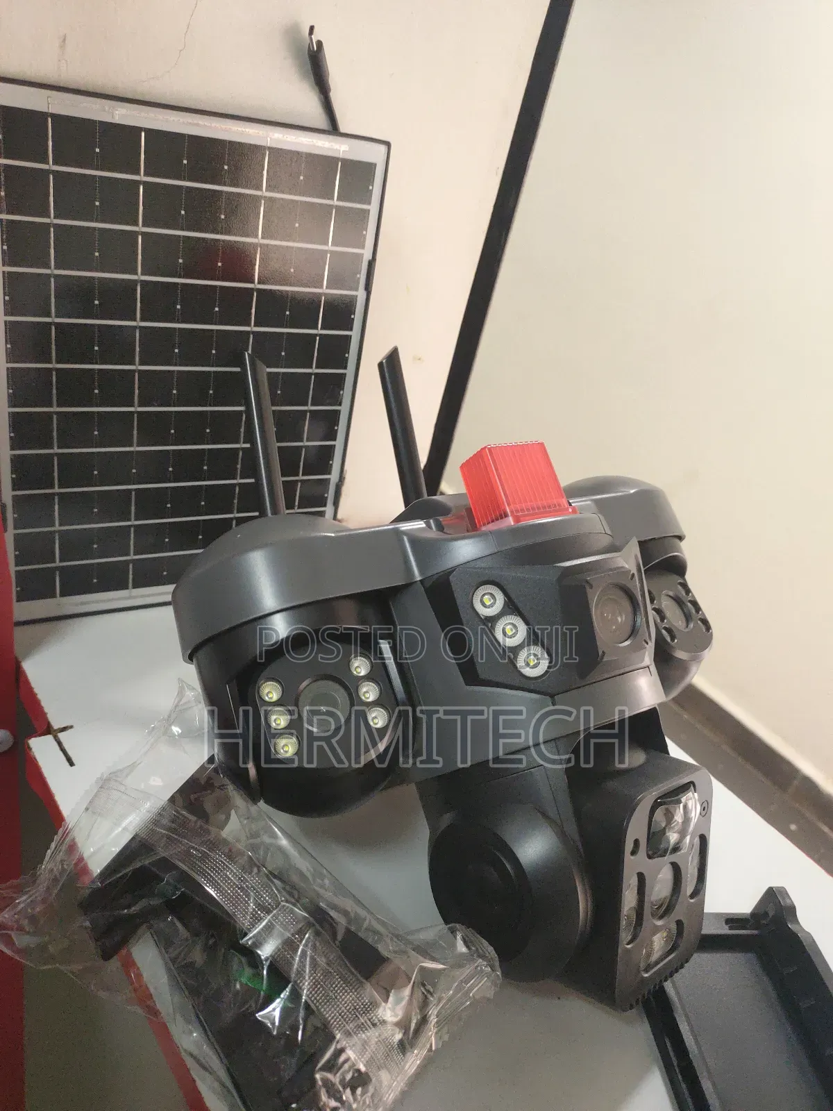 4g Triple Lens Solar Powered Alarm Siren and Strobe Light
