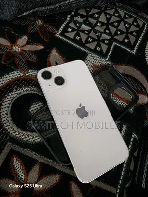 Apple iPhone 13 128 GB White