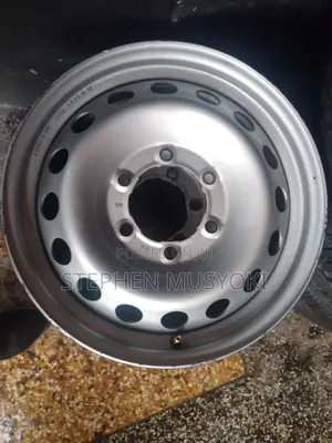 Toyota Hilux Revo Size 16/17 Inch Rims