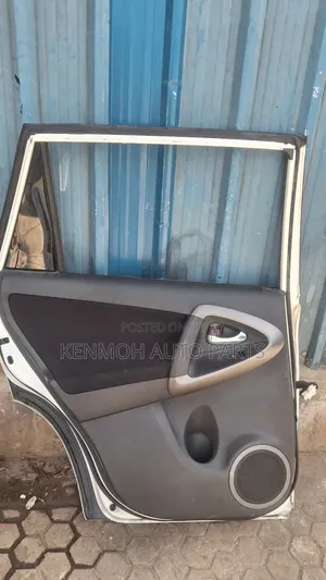 Vanguard Rear Door
