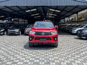 Toyota Hilux 2018 Red