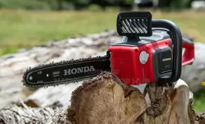 Honda Chainsaw